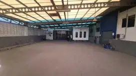 Dijual Gedung Show Room Include Bengkel Lokasi Strategis di Depok