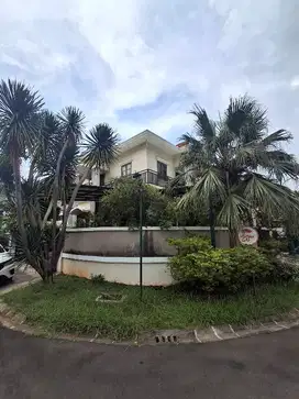 dijual rumah hook mewah  di gading pelangi residences kelapa gading
