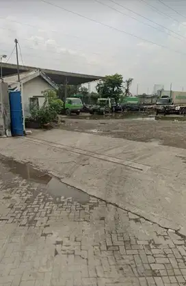 Kalianak, lahan kosong, untuk parkir truck