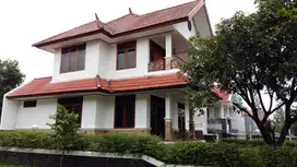 Rumah Bagus 2 Tingkat di Bandung. Nyaman Dan Asri.