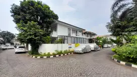 Rumah Huk 2 lantai di Srengseng Jakarta Barat