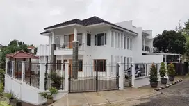 Rumah Luas 2 Lantai di Setiabudi Regency Bandung