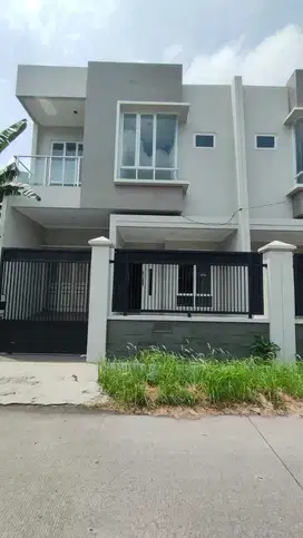 Rumah Keren 2 Lantai Pusat Kota Makassar