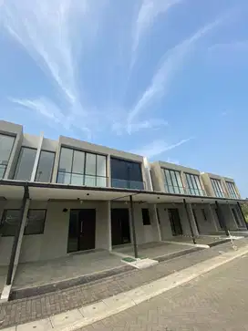 DIJUAL TERMURAH RUMAH MILENIAL PIK2 UK 4,5X10 HARGA 1,030M SIAP HUNI