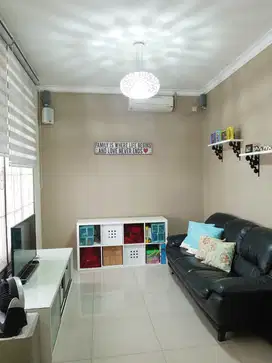 Rumah Cluster Favorit West Europe Green Lake City Full Furnished