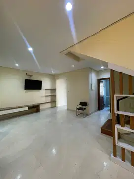 Rumah Full Marmer di PIK 1 BGM  - Cluster Layar Permai 8x15