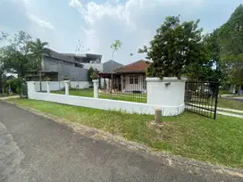 di jual rumah murah halaman luas hook 2 muka view gunung Sentul city
