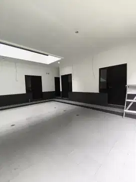 Jual Kost Jogja 16 Kamar, Dekat Kampus UGM ; Akses Mobil