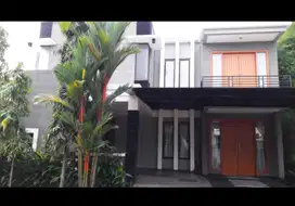 Dijual Cepat Rumah di Nusaloka BSD