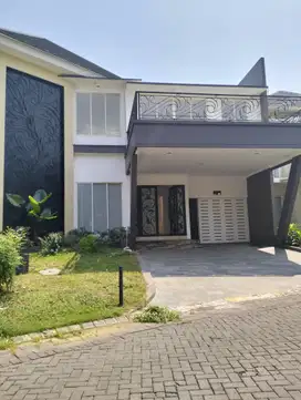 Rumah mewah spec istimewa di Pakuwon City