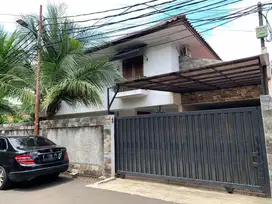 Rumah Bagus di Jl Kemang Utara Jakarta Selatan