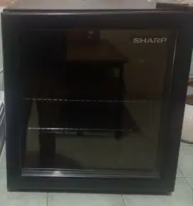 Showcase mini Sharp