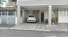 Di jual cepat rumah mewah dan elegan di Moderland Tangerang kota