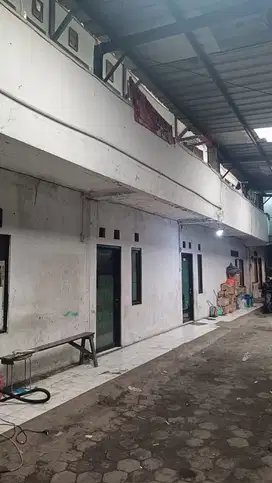 Dijual Dan Sewa Ruang Usaha Hitung Tanah Ada Kamar Kost di Holis Raya