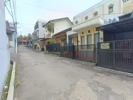 Tinggal Bawa Koper Dan Uang