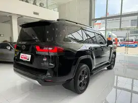 Toyota Land Cruiser 300 GR 2024
