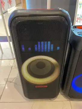 CICILAN LG PARTY SPEAKER XBOOM XL75