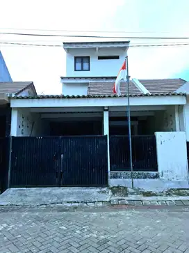 DI PANTAI MENTARI , RUMAH 3 LT DAN ROW JALAN BESAR (Tjin2Winmax)