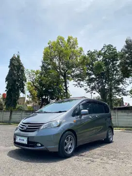Honda Freed 1.5 S AT 2011 Tdp 4 juta