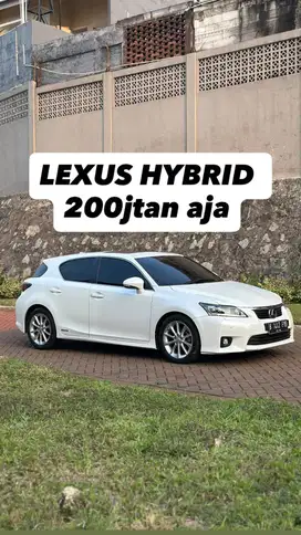 [CASH] Lexus CT200H Hybrid 2011