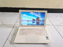 Asus X200 putih slim siap pakai