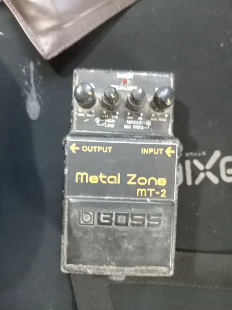 FX METAL ZONE. BOSS