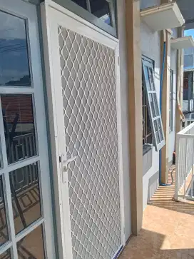 Pintu kasa nyamuk