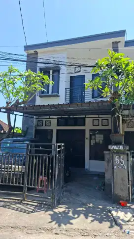 Rukan (Rumah dan Kantor) tengah kota untuk bisnis usaha