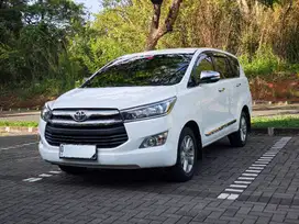 Toyota Innova Reborn Diesel V AT 2017 km 70.xxx (1 Tgn)