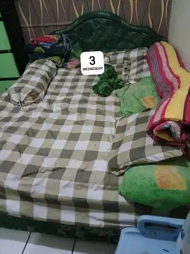 Springbed tempat tidur