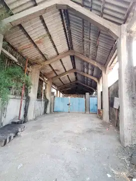 Rumah + Tanah Luas 1.700 m² di Duri Kosambi Raya, Cengkareng – SHM