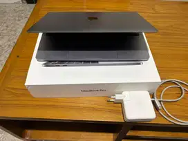 Macbook Pro 13” 2020 16/512 A2251 (harga nego)