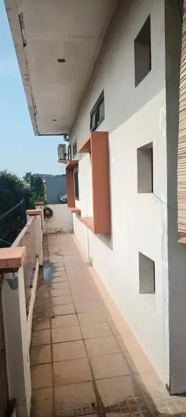Rumah bagus villa taman bandara