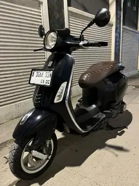 Vespa primavera pajak hidup