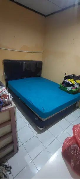 Dipan + Sandaran 160x200 Bonus Kulkas Panasonic