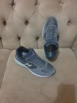 Sepatu pria Hogan Italy size 41 second ori