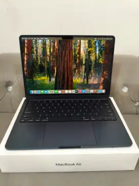 MacBook Air M3 8/256GB