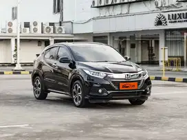 Honda HRV E 1.5 facelift 2018 hitam matic