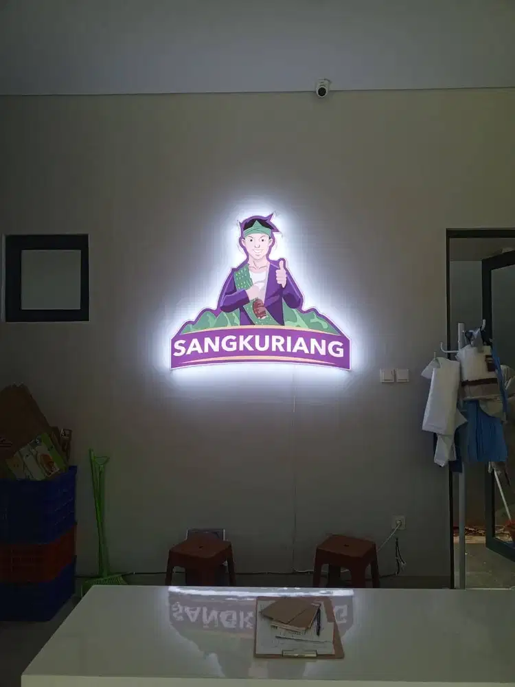 Huruf Timbul | papan nama | neon box | reklame | akrilik murah