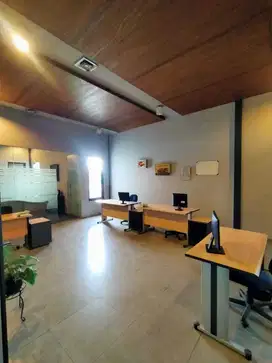 Dijual Cepat Tempat Usaha & Kantor di Kebayoran Lama LT.5.334m2