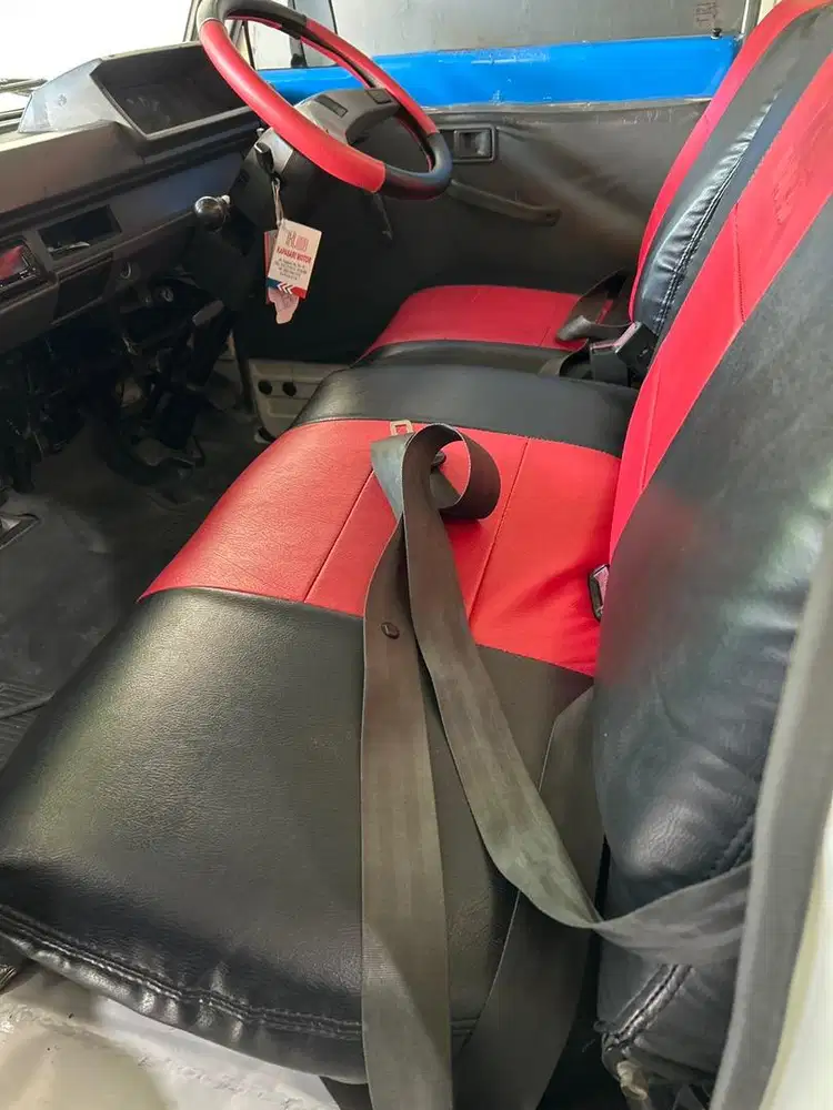 MitsubishiL300 Box th 2017