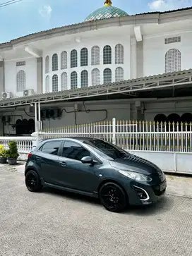 Mazda 2 2011 Bensin