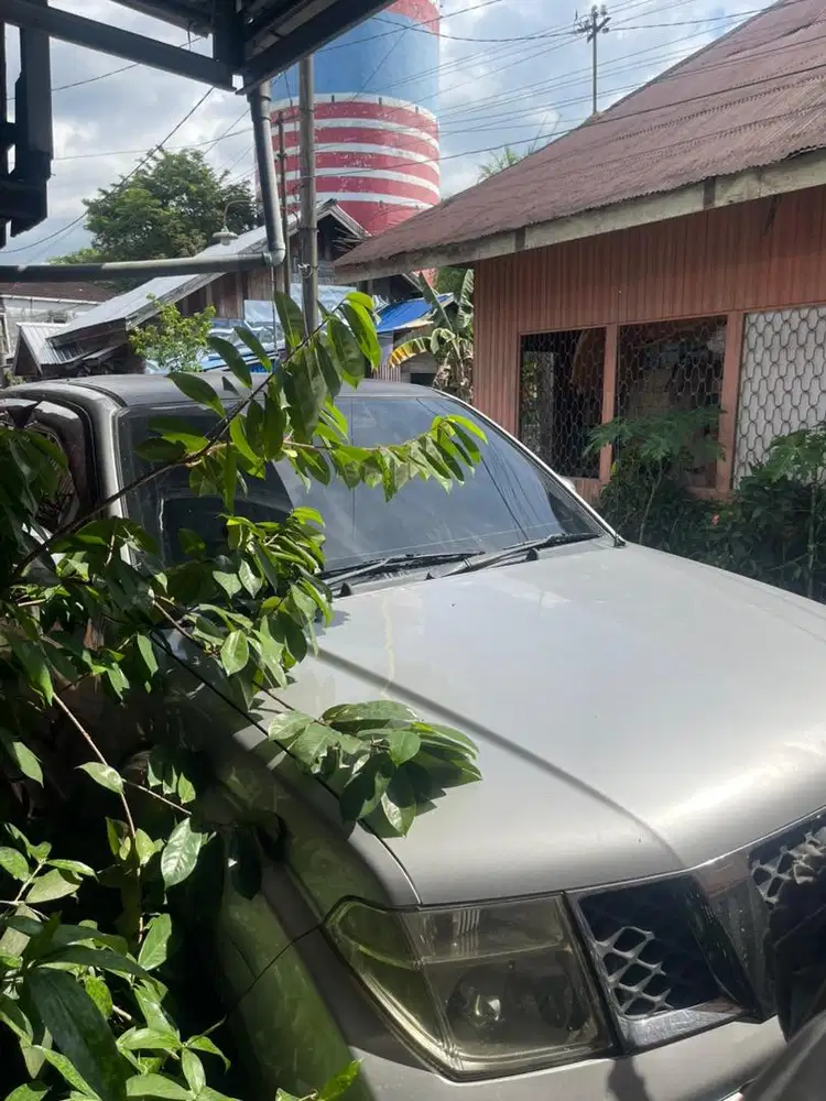 nissan navara plat kendari jual cepat