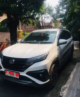 TOYOTA RUSH 2018 MANUAL PUTIH