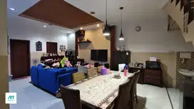 jual rumah Cantik Griya Loka BSD 270 Meter 2 Lantai SHM TangSel