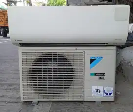 AC Daikin Inverter 1 PK R 32 second
