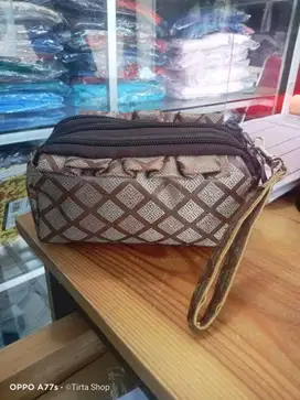 Dompet Wanita 3 Sekat – Motif Elegan, Muat Banyak