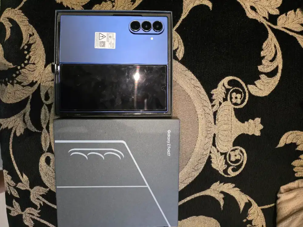 SAMSUNG FOLD 7 12/512