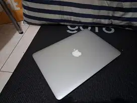 Macbook air 2017 core i5 second