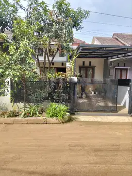 Dijual Rumah Asri, siap huni luas 175 di Arcamanik